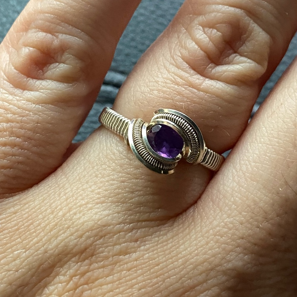 AMETHYST AND STERLING SILVER RING